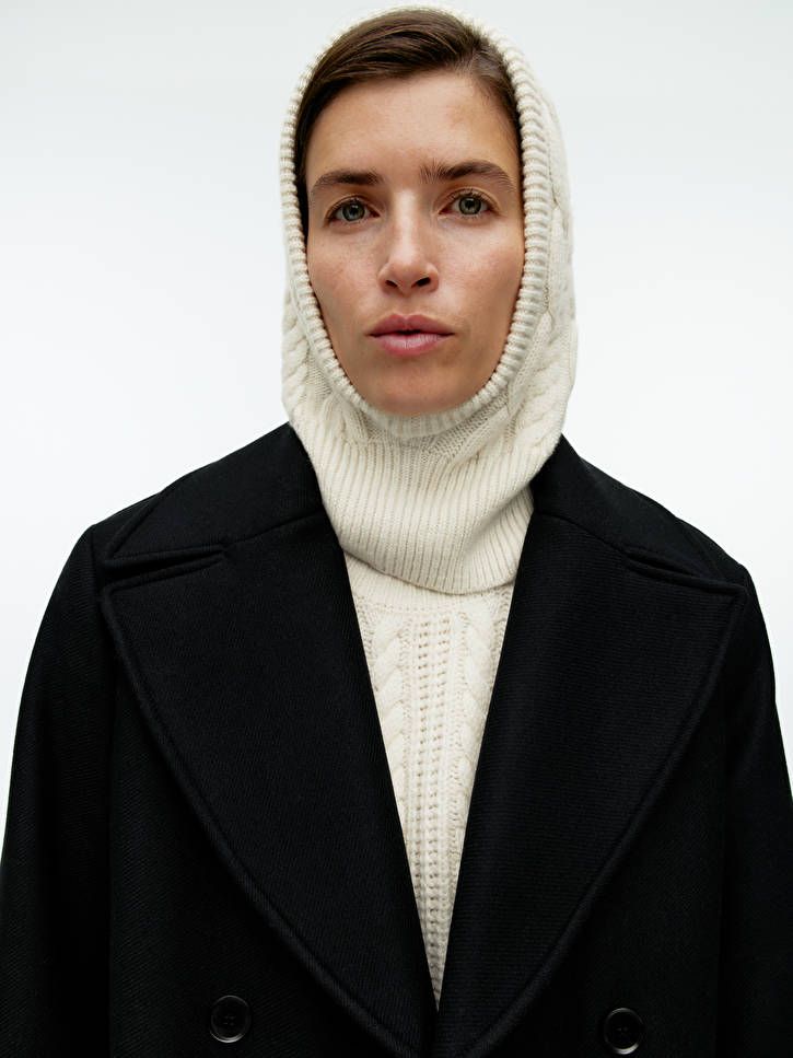 Arket  Cable-Knit Fitted Hood