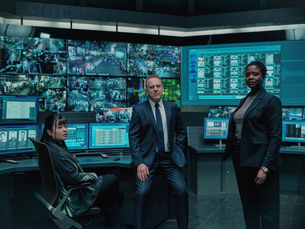 DC Chloe Tan (TESSA WONG), DSI Tom Kendricks (NIGEL LINDSAY) & DI Nadia Latif (GINNY HOLDER)