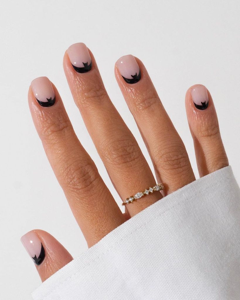 Bat nails 