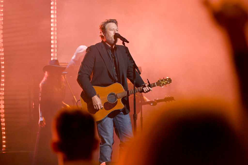 NASHVILLE, TENNESSEE - SEPTEMBER 28: 2023 PEOPLE'S CHOICE COUNTRY AWARDS -- Pictured: Blake Shelton performs on stage during the 2023 People's Choice Country Awards held at the Grand Ole Opry House on September 28, 2023 in Nashville, Tennessee. (Photo by Katherine Bomboy/NBC via Getty Images)
