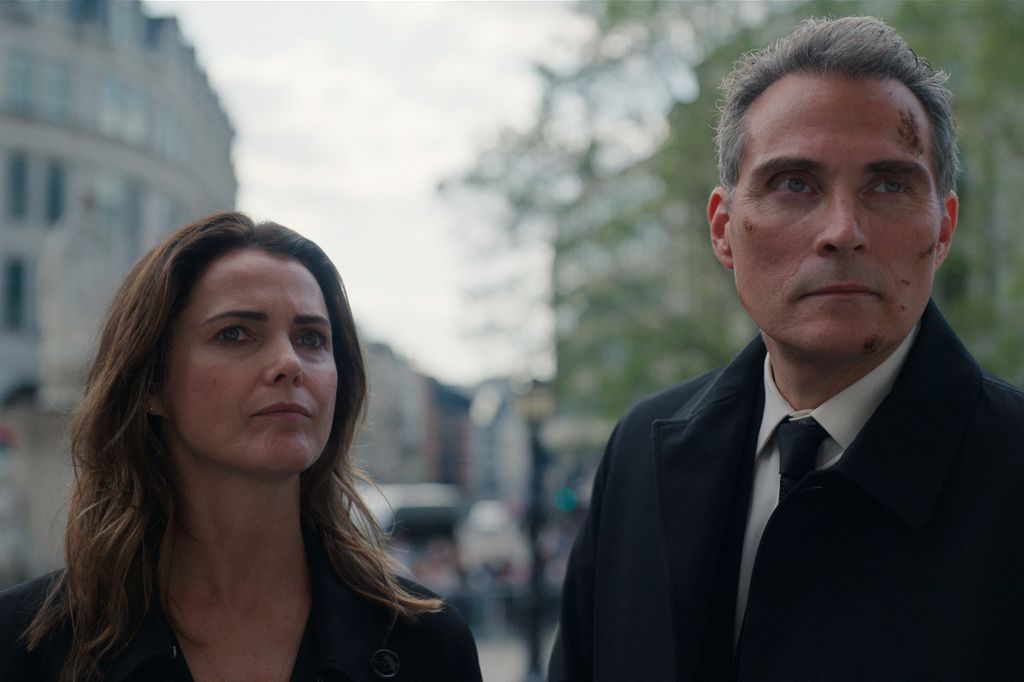 Keri Russell as Kate Wyler, Rufus Sewell as Hal Wyler in The Diplomat