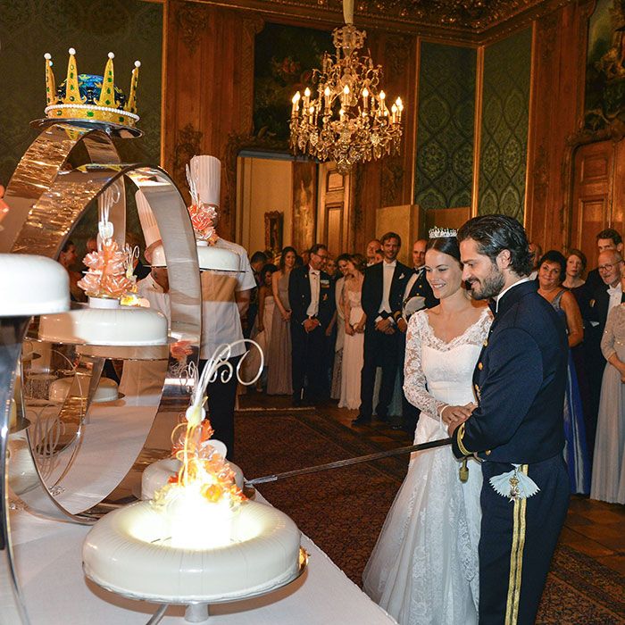 princess sofia wedding cake