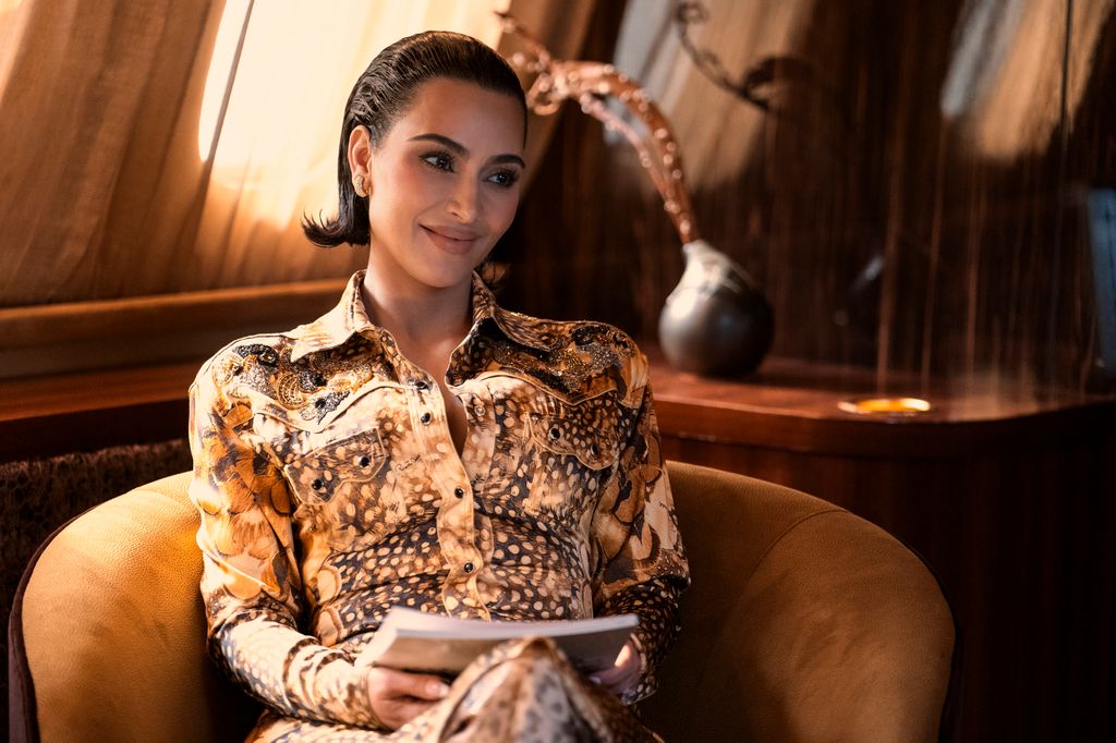 KIM KARDASHIAN in All's Fair