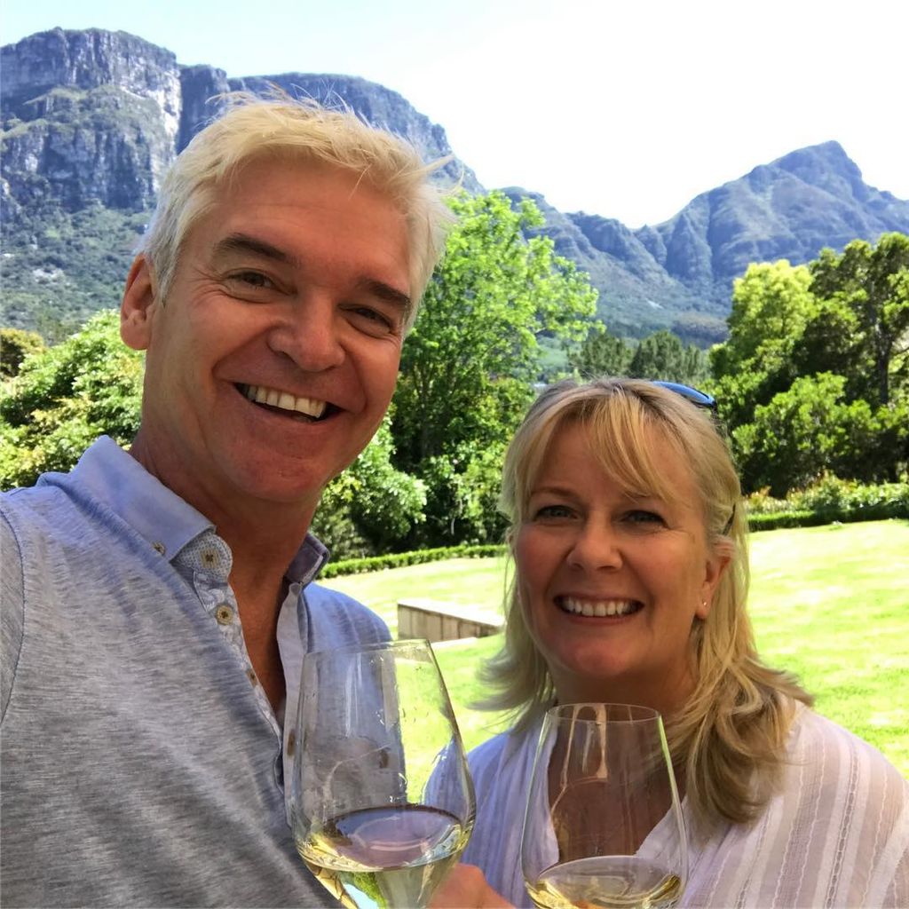 Phillip Schofield puts £1.2m home with wife Steph on the market after ...