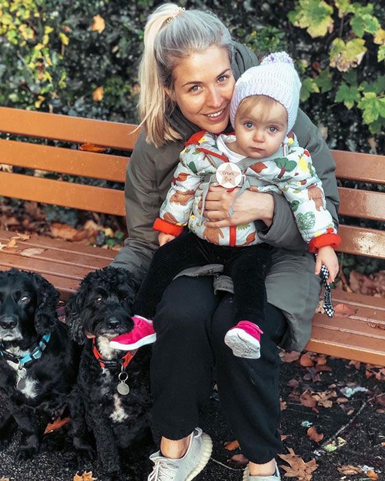 gemma atkinson mia dogs