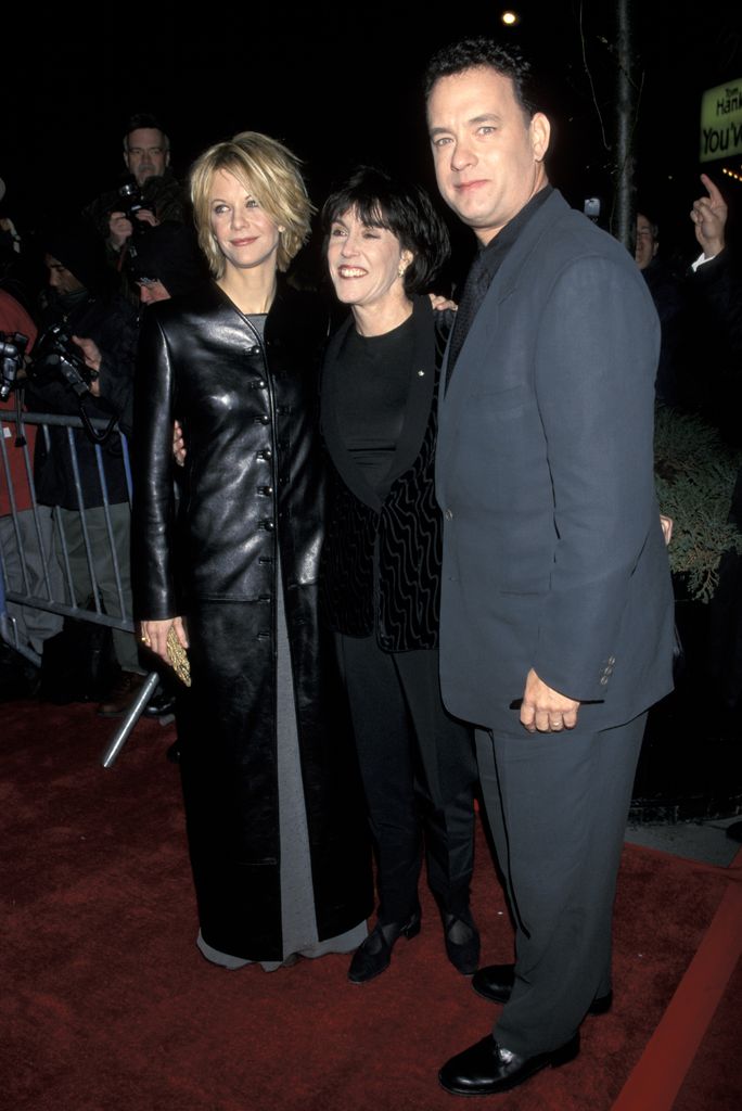 Meg Ryan, Nora Ephron und Tom Hanks währenddessen "Sie haben Post" New Yorker Premiere im Ziegfeld Theater in New York City, New York, USA