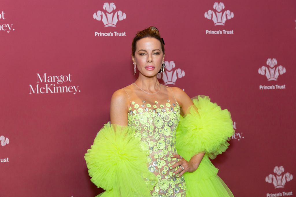 Kate Beckinsale in lime-green dress