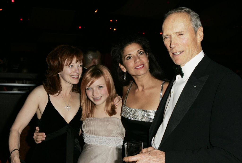 Frances Fisher, Francesca Fisher-Eastwood, Dina Eastwood and Clint Eastwood at The 77th Annual Academy Awards, 2005