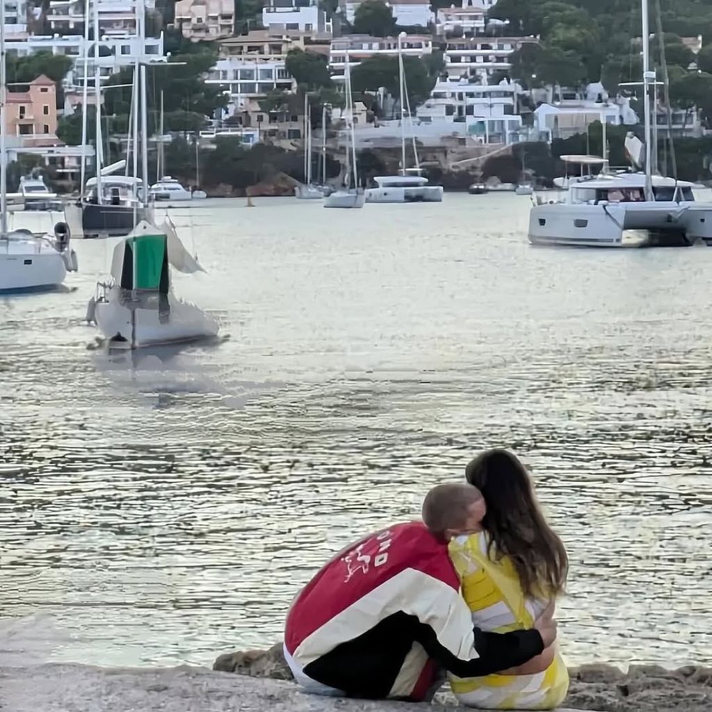 justin bieber hailey bieber beach cuddling