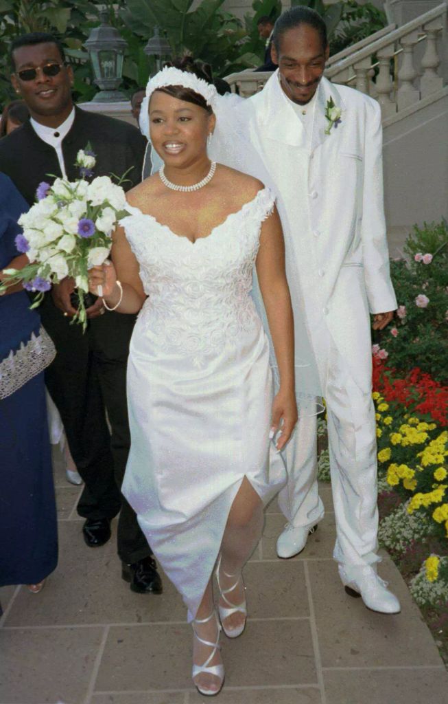 Snoop married Shante in 1997