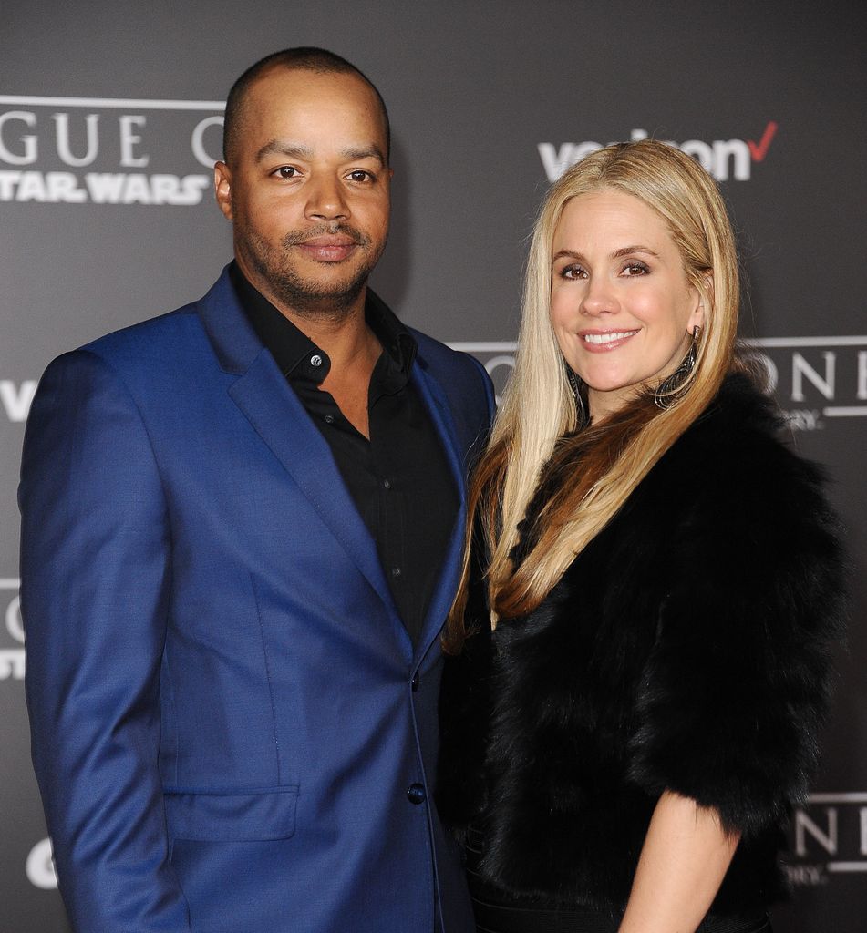 Donald Faison et sa femme CaCee Cobb assistent à la première de "Rogue One : Une histoire de Star Wars"
