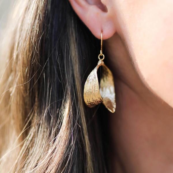 kate mistletoe earring catherine zoraida