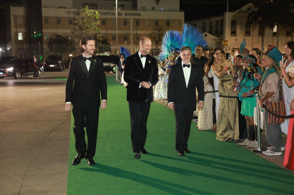 He was escorted by Earthshot CEO Jason Knauf and awards presenter Luciano Huck and stopped to chat to a group of 100 local young people invited to attend. 
