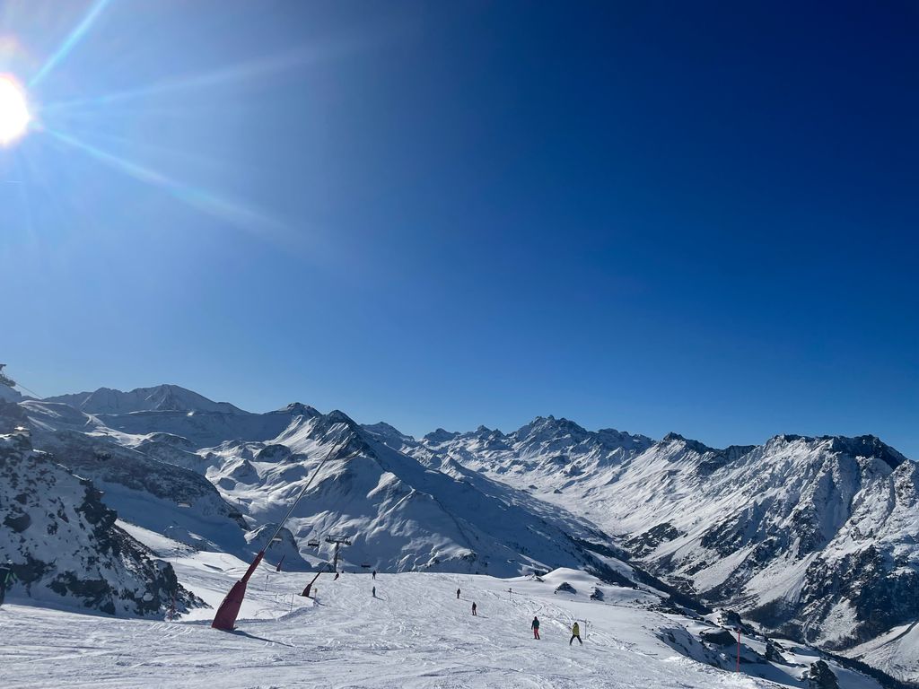 Ski season kick off has a sunny start in Ischgl