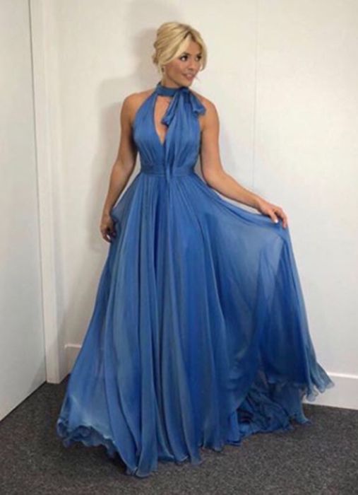 holly willoughby dancing on ice suzanne neville dress