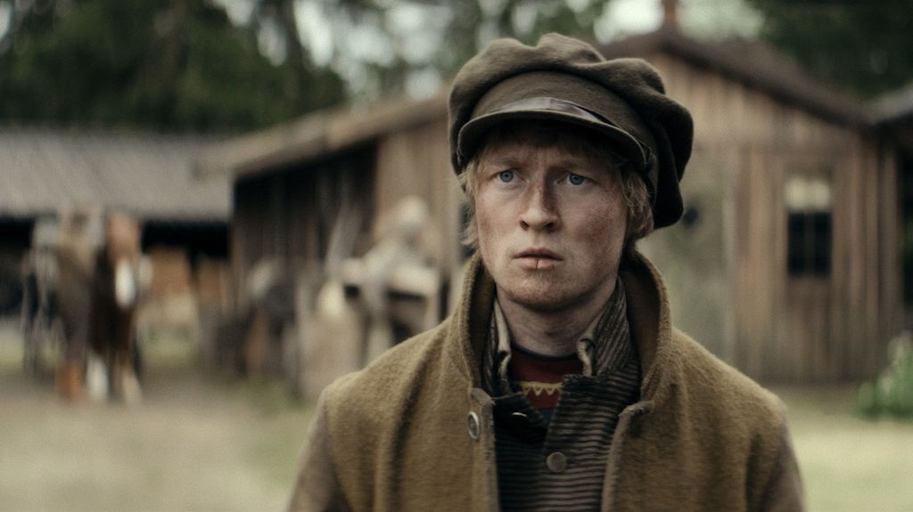 Emil Kárlsen in To Cook a Bear