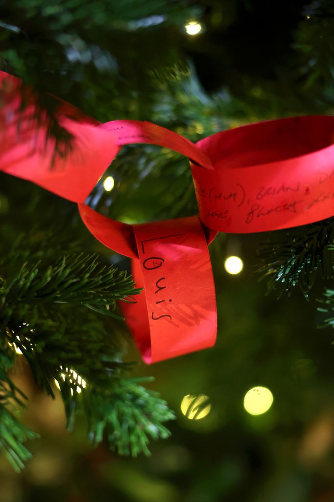Prince Louis' name seen written on a paper chain