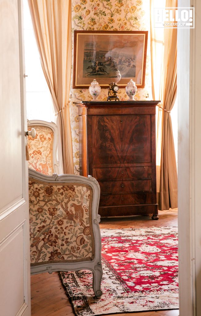 Baron Arnaud De Bastard's bedroom decor at Chateau de Saint-Denis