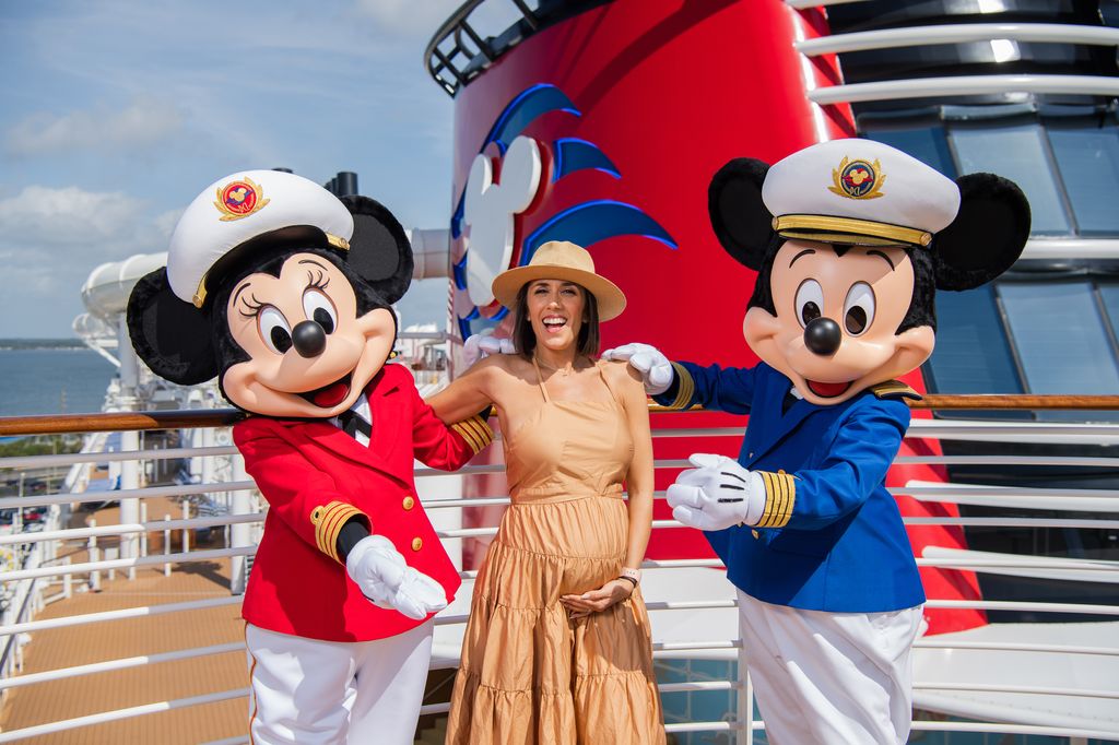 Janette, Mickey and Minnie aboard Disney Cruise Line, Disney Wish