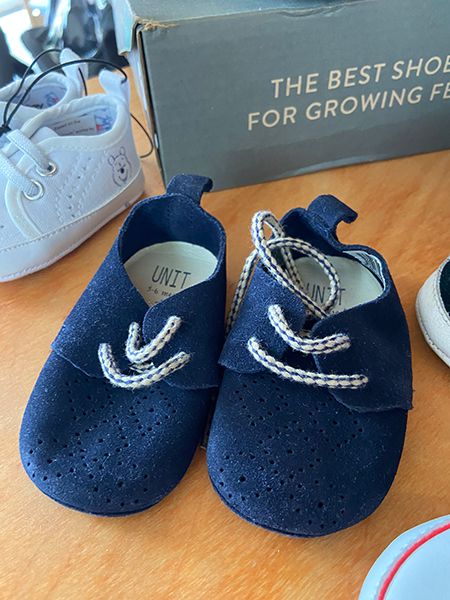 kate middleton baby shoes