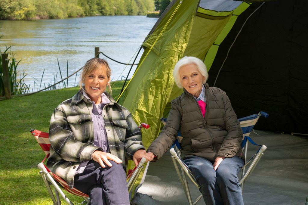 Mary Berry and Mel Giedroyc on Mary Makes It Easy