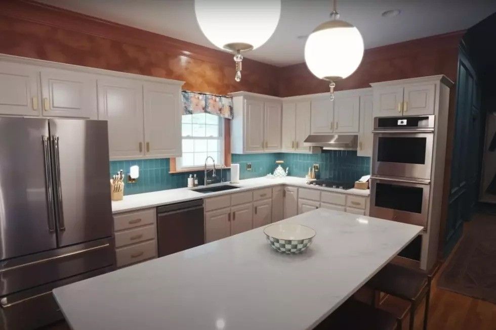 photo of lainey wilson's kitchen