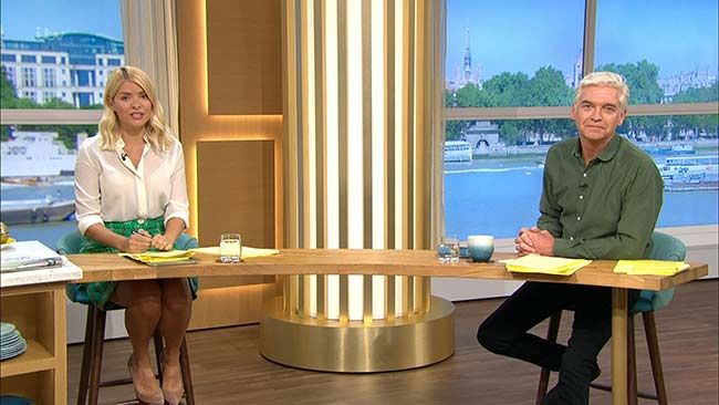 holly willoughby phillip schofield this morning style fashion