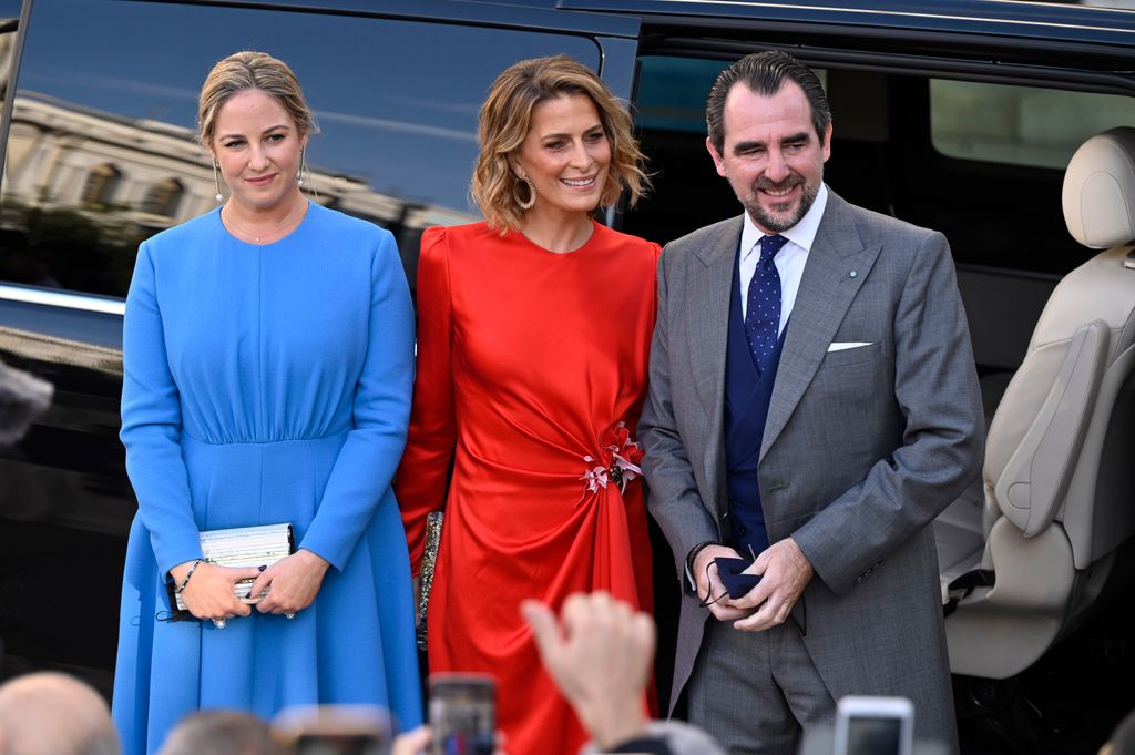 Księżniczka Teodora, księżniczka Tatiana i książę Nikolaos w eleganckich sukienkach