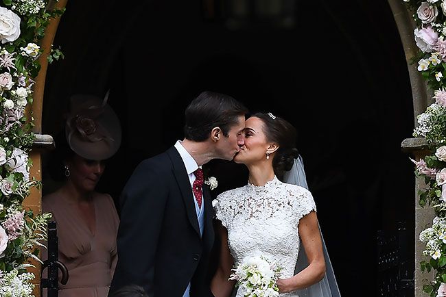 pippa middleton wedding kiss