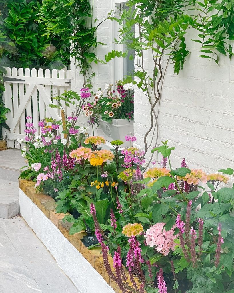 Shirlie Kemp shared this stunning 'after' photo of her flowerbed