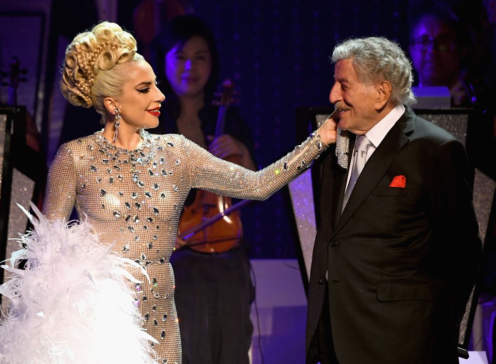Tony Bennett performing with Lady Gaga in 2019