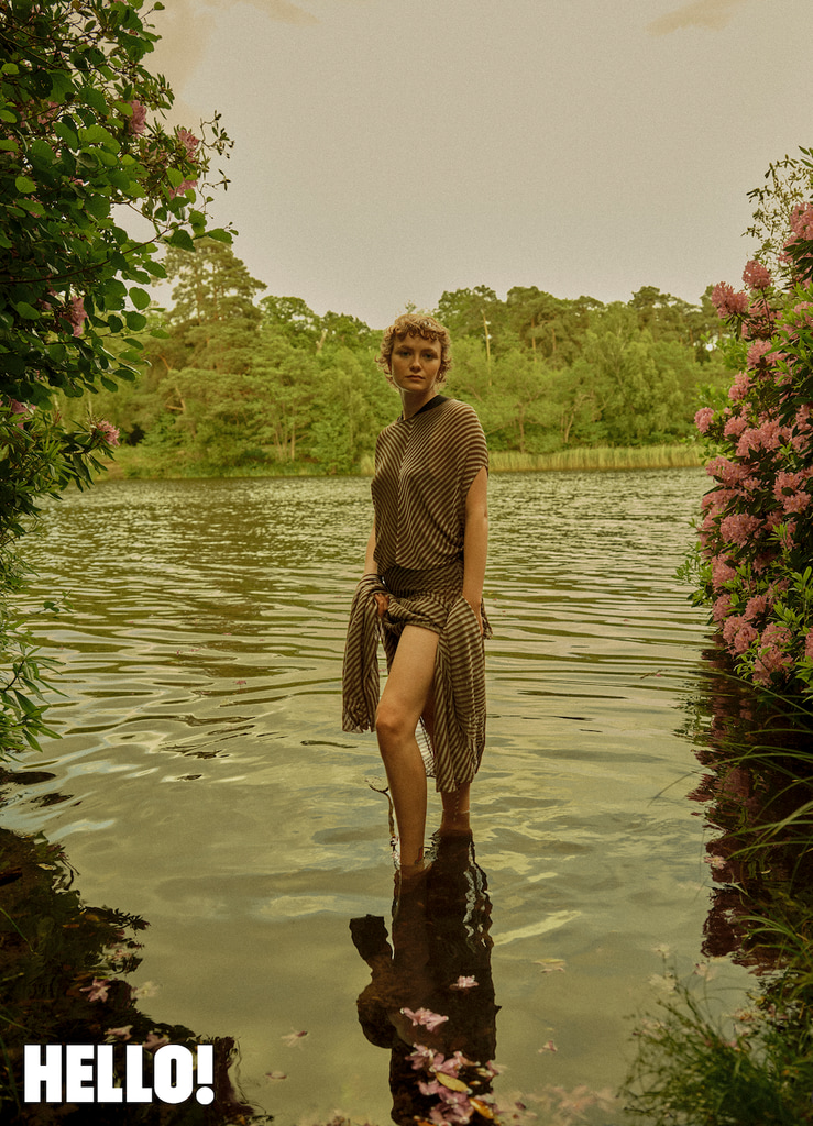 Outrageous follows the lives of the Mitford siblings