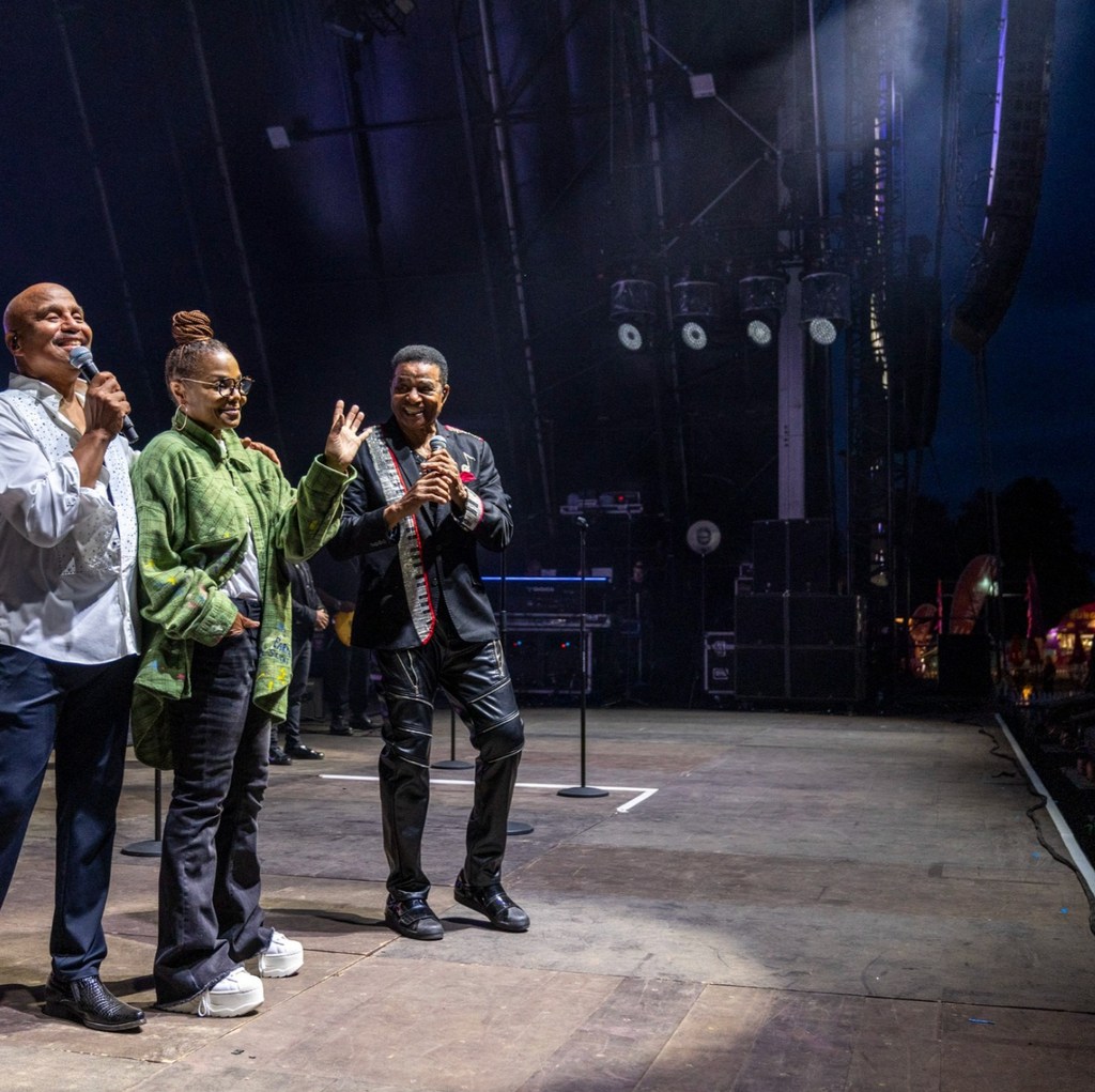 Photo shared by Heritage Live on Instagram July 2025 of Janet Jackson with her brothers Jackie and Marlon during a surprise appearance in England