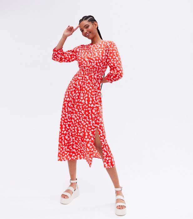 Lorraine Kelly looks seriously sensational in £15.99 Zara leopard print  dress