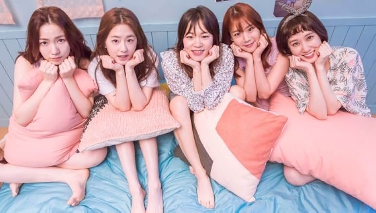 Hello, My Twenties! has a charming and relatable cast of characters
