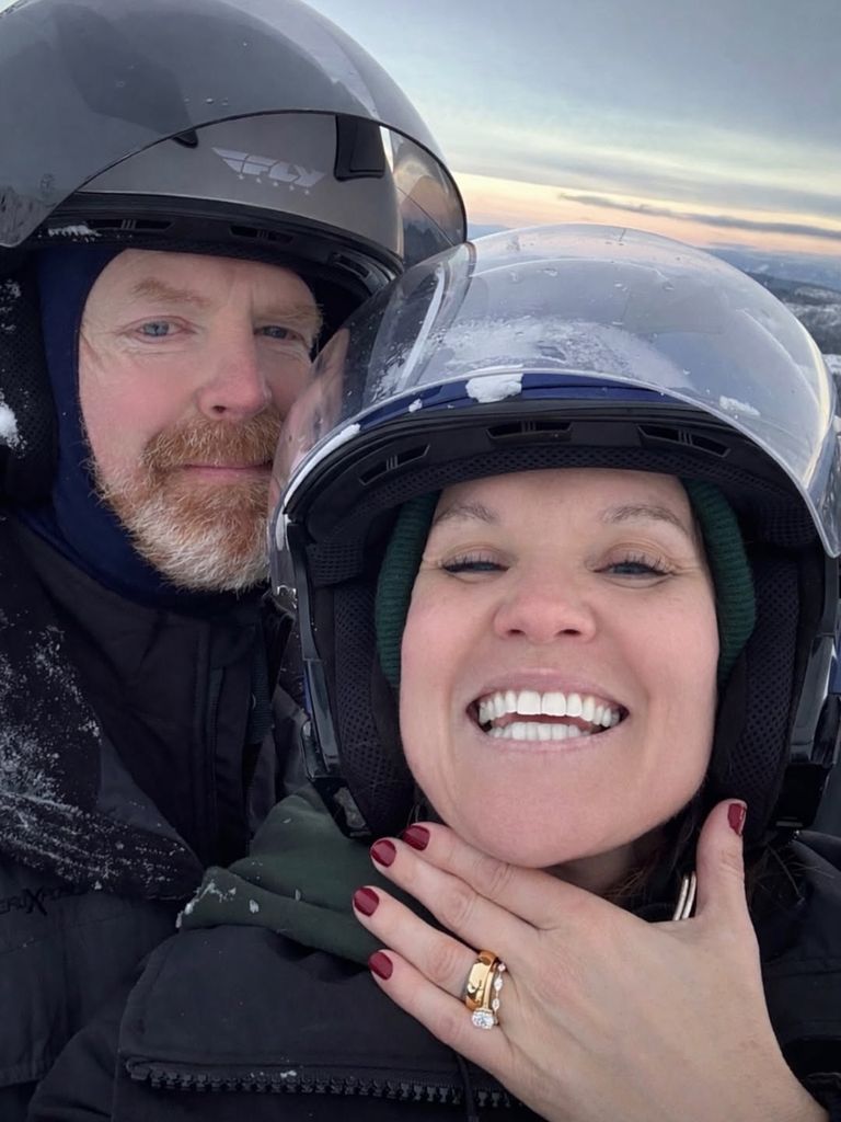 leslie davis engagement