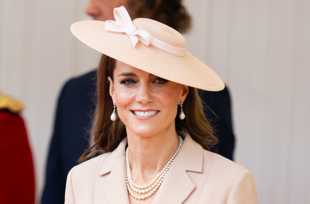 Kate Middleton tulle skirt