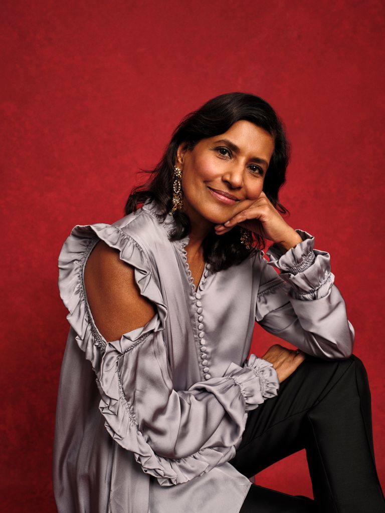 Ruby Hammer posant pour la soirée Power List de HELLO! à Londres 