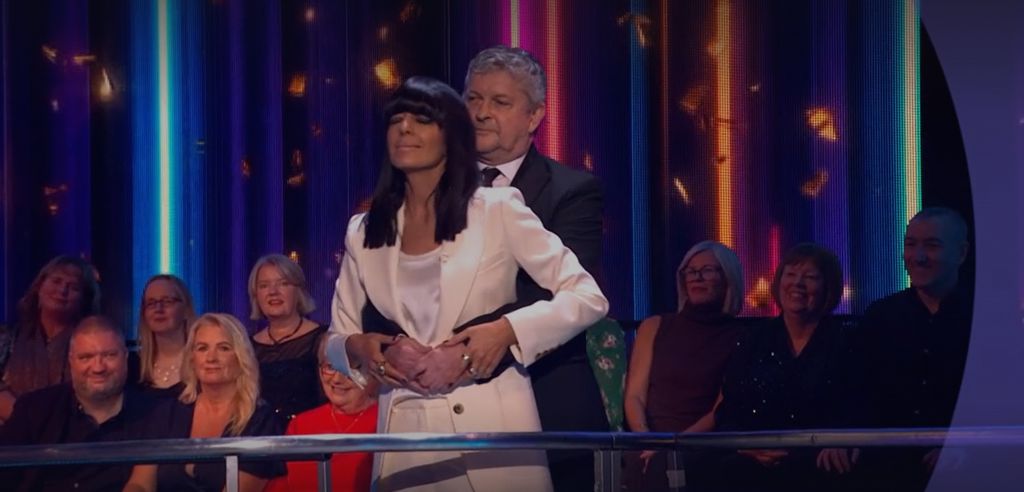 Claudia Winkleman and Dave Arch recreating the viral Coldplay concert