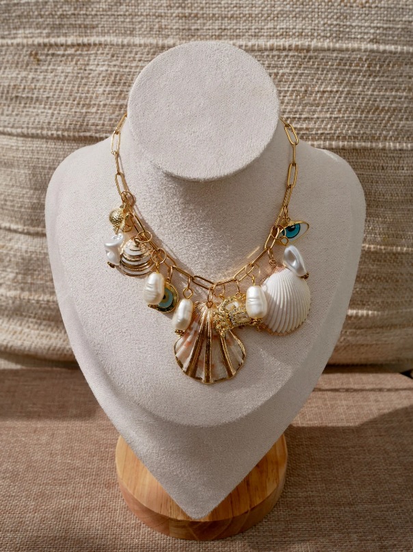 Seychelles Charm Necklace - Beaches & Cream