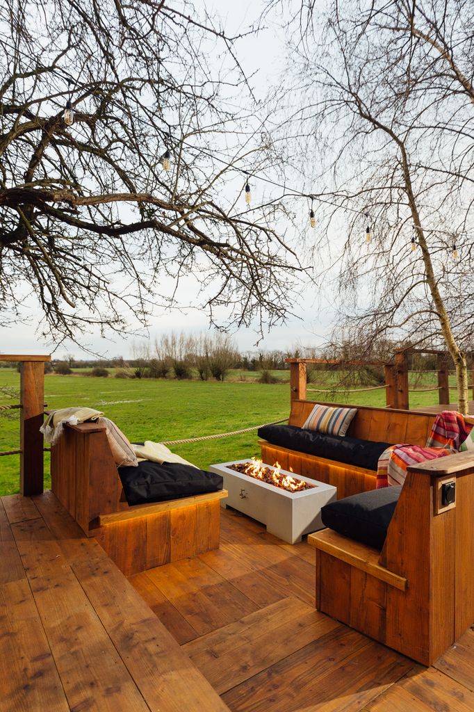 Firepit de plein air dans la campagne