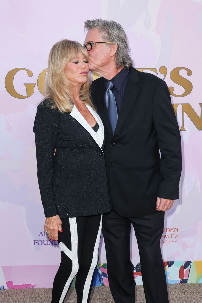 Goldie Hawn and Kurt Russell looking loved up