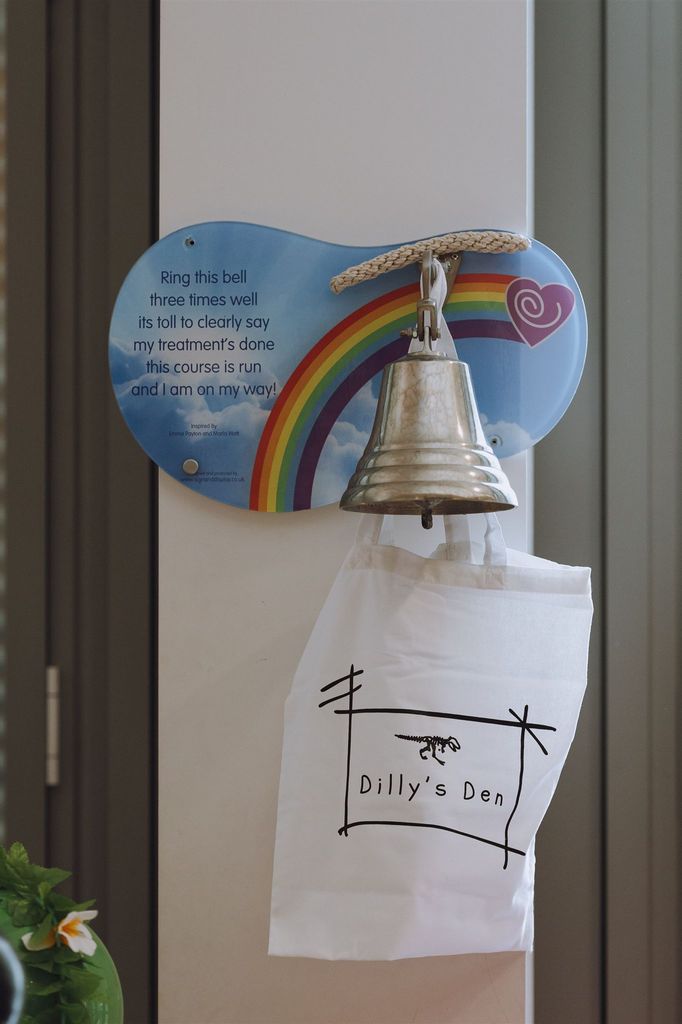La cloche de Dilly's Den 