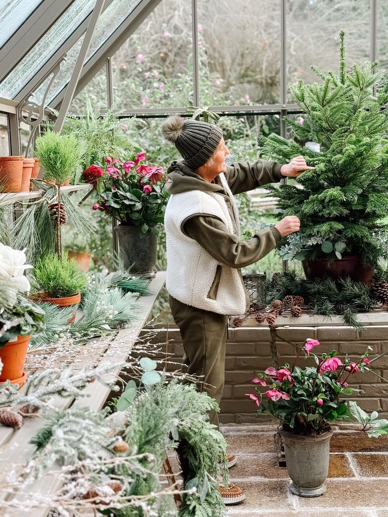 Shirlie Kemp decorating her greenhouse for christmas