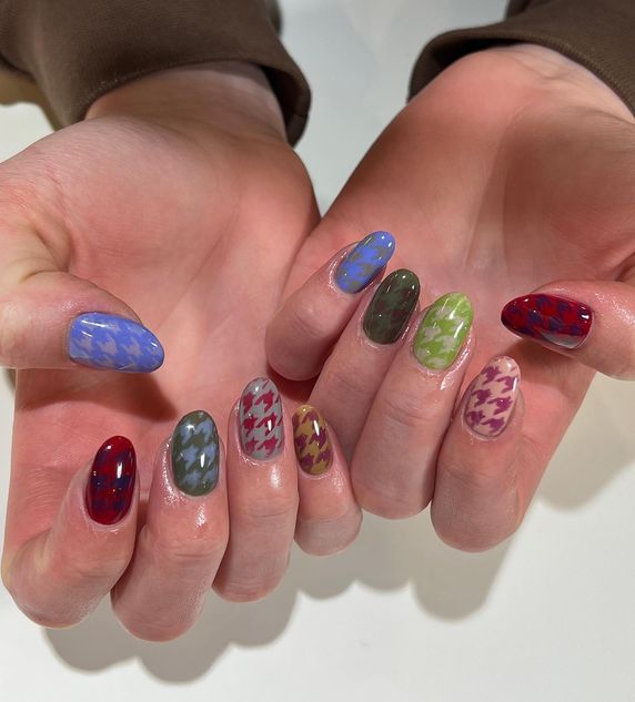 dogstooth houndstooth nails by nailedbyyans
