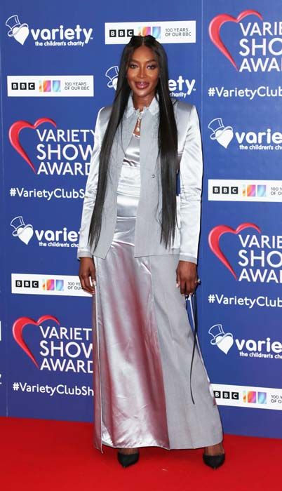 naomi campbell silver outfit