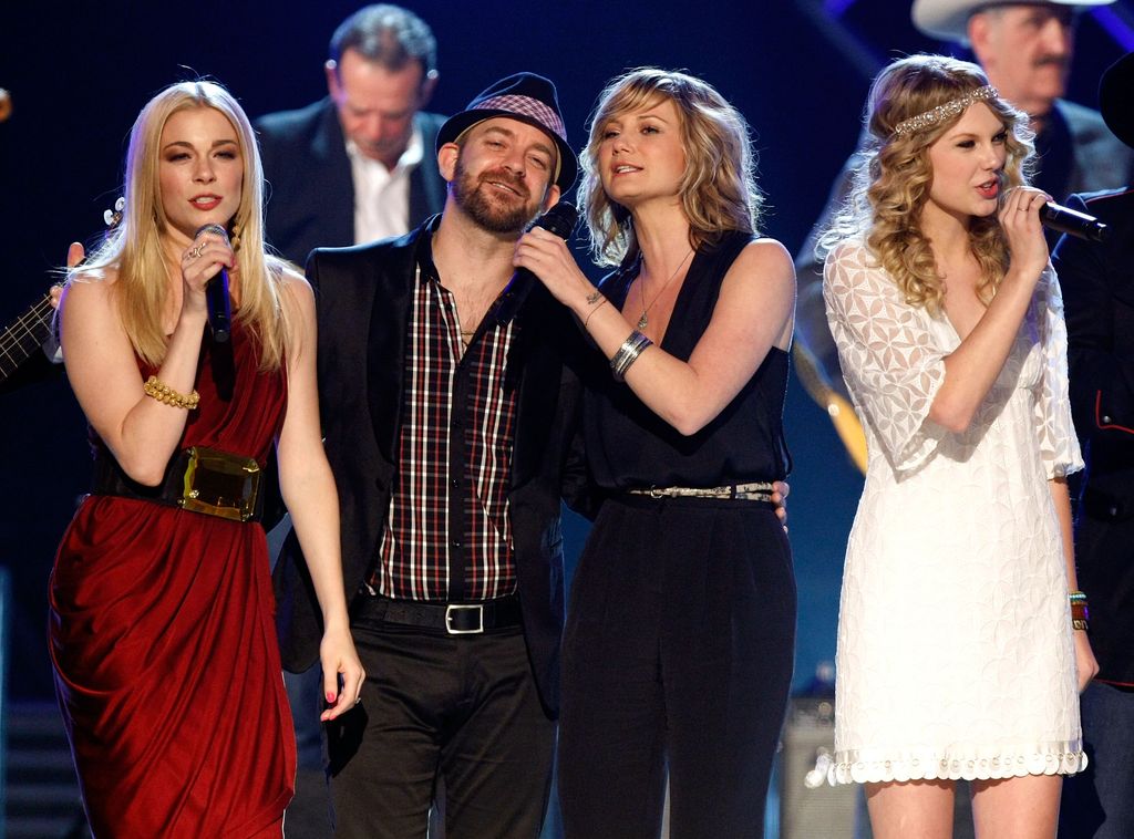 LeAnn Rimes and Taylor Swift performed during the 44th annual Academy Of Country Music Awards' Artist of the Decade in 2009