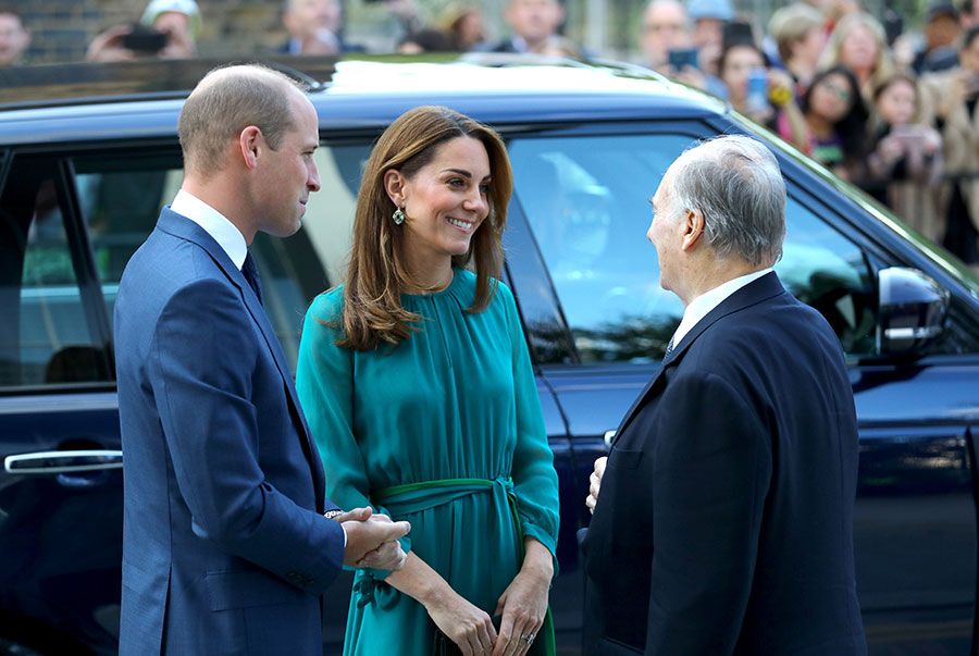 kate middleton and prince william arrival greeting