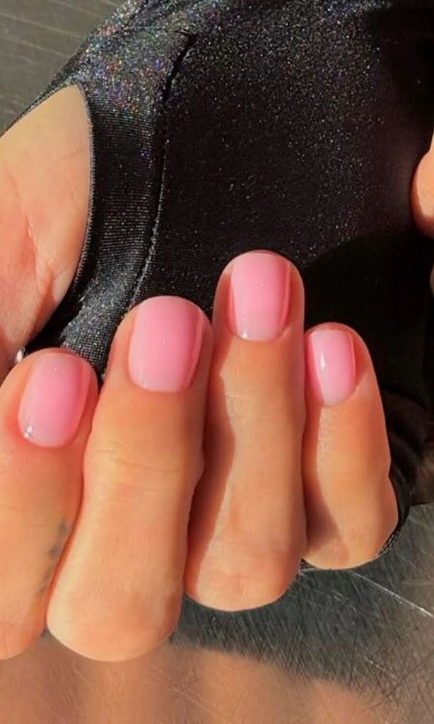 bubblegum nails grandmacore classic manicure