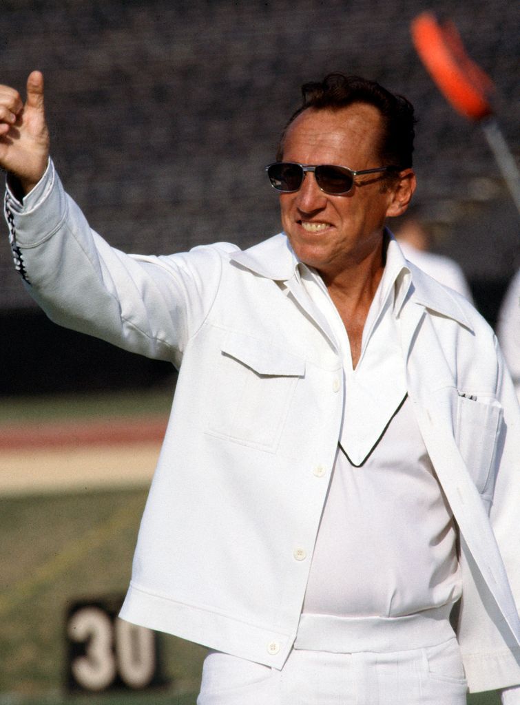 Raiders owner Al Davis before game action of Los Angeles Raiders vs San Francisco 49'ers, August 6, 1983 in Los Angeles, California